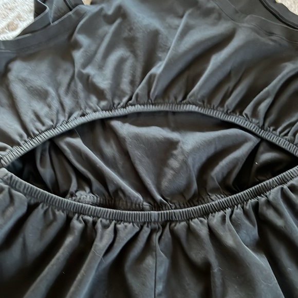 Gap Racerback Cutout Shorts Romper - Picture 3 of 4